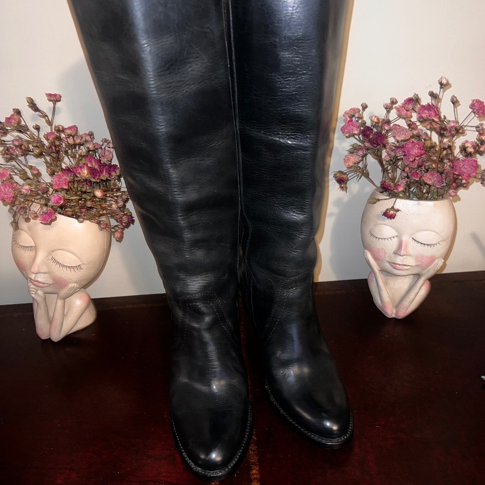 Frye Black Leather Knee-High Heeled Boots